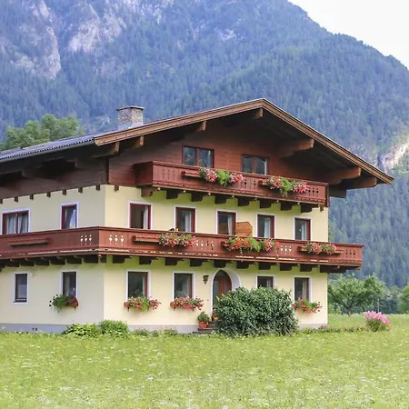 Biohof Schafferbauer Farm stay *